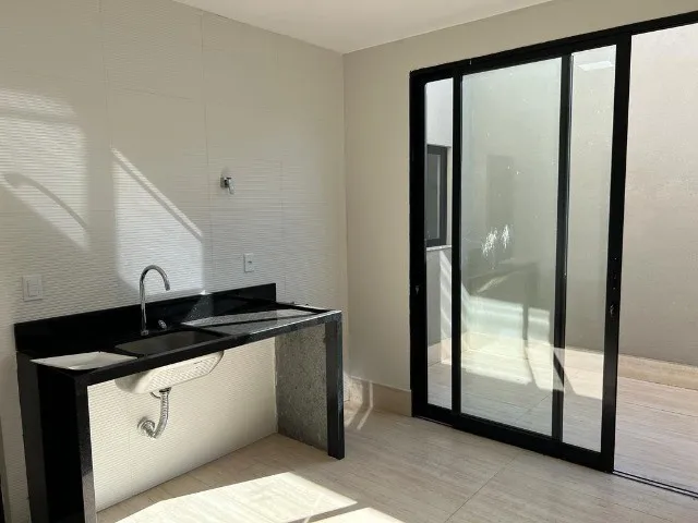 casa a venda na quadra 05 park way 18.webp